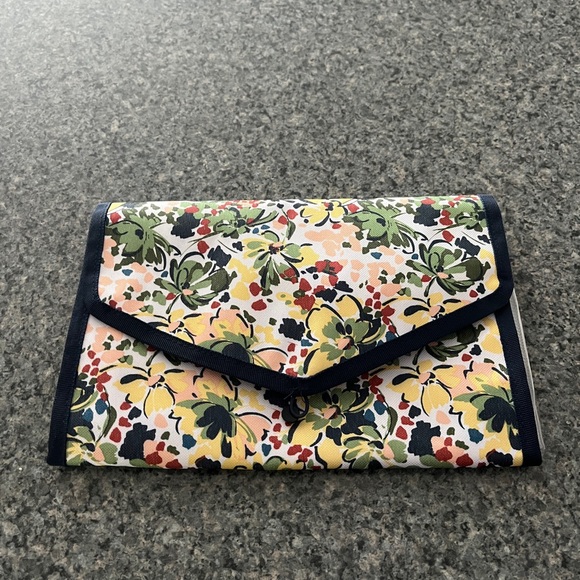 Thirty-One Floral Coupon Clutch - Picture 3 of 5